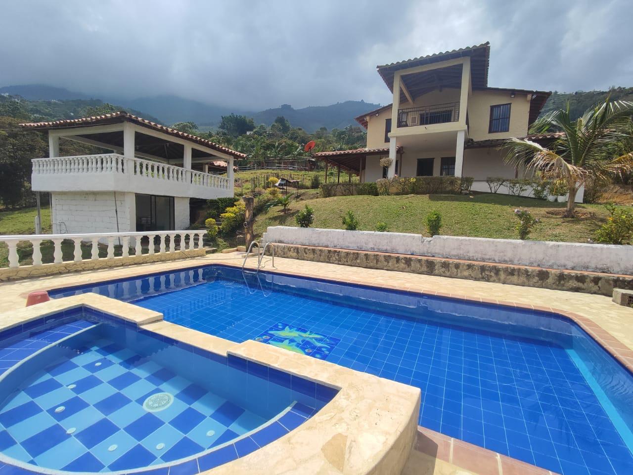 Finca de Recreo en Girardota a 6 Minutos del Parque