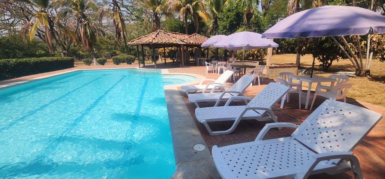 Finca en Santa Fe de Antioquia 50 Personas