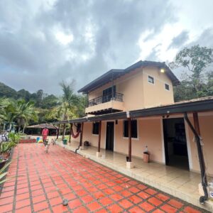 Finca en Barbosa a Borde de Carretera | Antioquia